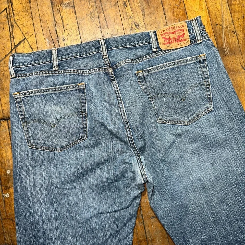 Levi's 505 Jeans Men's Size 40x32 Blue Denim Regular Fit Flat Front Straight Leg
